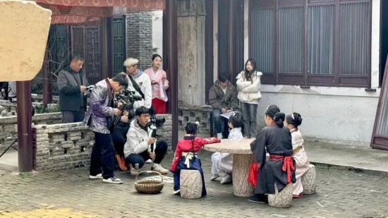 ����Ӱ�ӳ�